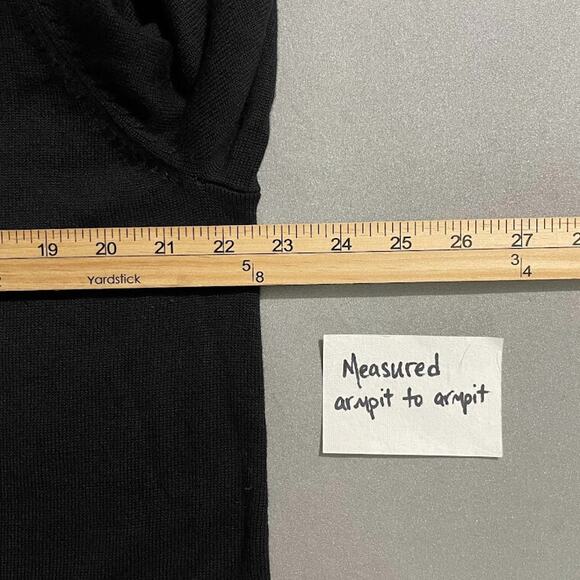 Liz & Me Size 0X Black Embroidered Sequin Red Bird Snowflake Christmas Cardigan - Picture 9 of 10